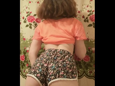 ❤️ Vogëlushja e re seksi duke zhveshur pantallonat e shkurtra në kamera ️ Vetëm porno në sq.massagecenter-yalta.ru ❌️