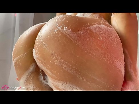 ❤️ Zeshkania masturbon pidhin me vibrator deri në orgazmë intensive në dush ️ Vetëm porno në sq.massagecenter-yalta.ru ❌️